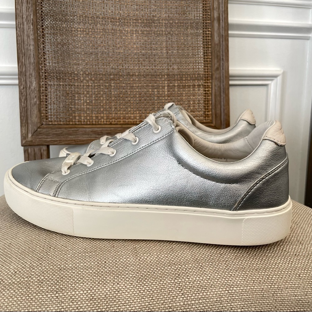 UGG ‘ Zilo’ Silver Metallic Sneakers - Picture 4 of 15